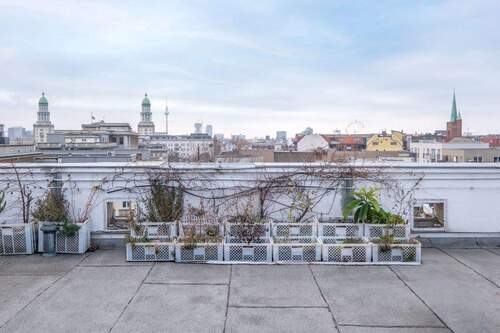 Außenfläche mit spektakulärem Weitblick - 