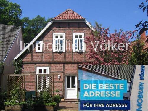 Südseite neu - Idyllisches Zweifamilienhaus in zentraler Lage - denkmalgeschützt und vermietet!