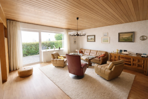 Wohnzimmer im Erdgeschoss - 