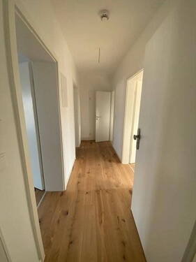 Flur - 2 Zimmer Etagenwohnung in Offenbach
