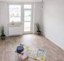 Lichterfüllte 3-Raum-Wohnung mit Balkon - Chemnitz Bernsdorf
