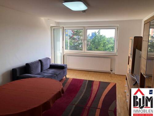 Wohnzimmer - 3 Zimmer Etagenwohnung zur Miete in Nürnberg