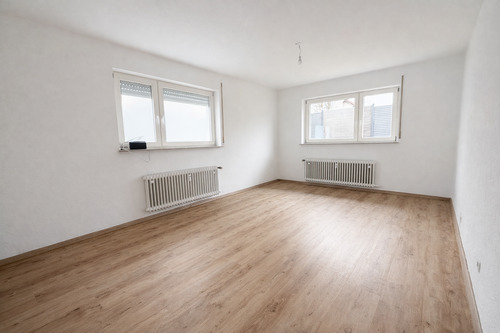 Wohnzimmer - 2 Zimmer Etagenwohnung zur Miete in Filderstadt