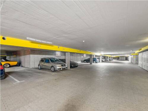 Tiefgaragenstellplatz - 