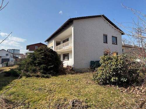 Ansicht Süd-Ost - 6 Zimmer Mehrfamilienhaus, Wohnhaus in Waldkraiburg