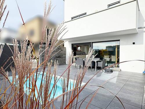 Urlaubsfeeling - Moderne Doppelhaushälfte mit Pool, Sauna und Energieeffizienzklasse A+
