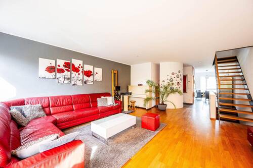 Wohnzimmer Blick zur Treppe - 