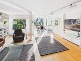 helles Wohnzimmer - 7 Zimmer Einfamilienhaus zur Miete in Wiesbaden