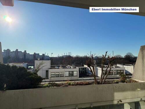 Ausblick - Charmantes City-Apartment mit Terrasse am Olympiapark - bezugsfrei