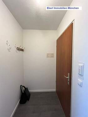  Flur Eingangsbereich - 