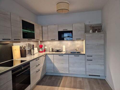 Wohnküche mit Einbauküche - 