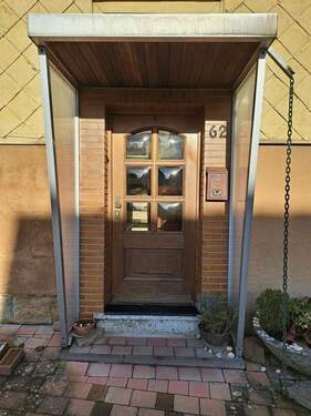 Bild 2 - 7 Zimmer Reihenmittelhaus zum Kaufen in Helsa