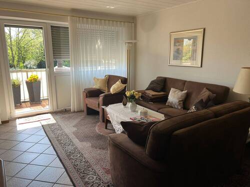 Wohnzimmer - 3 Zimmer Etagenwohnung zur Miete in Mönchengladbach