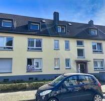 2 Gepflegte Mehrfamilienhäuser mit 12 Wohnungen und 16 Garagen - Duisburg Mittelmeiderich