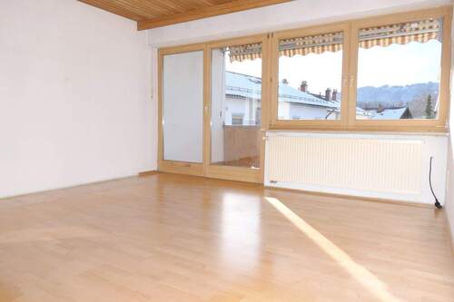 03-Wohnzimmer - 3 Zimmer Etagenwohnung in Bad Tölz