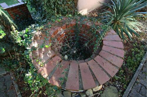 Grillplatz und Brunnen - 