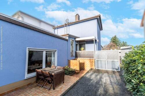 Gartenansicht - 4 Zimmer Doppelhaushälfte zum Kaufen in Neu-Isenburg