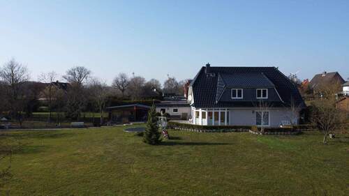 Außenansicht - 6 Zimmer Einfamilienhaus zum Kaufen in Stockelsdorf