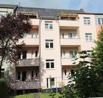 Vermietetes Mehrfamilienhaus mit 8 Wohnungen und Balkonen - Chemnitz Hilbersdorf
