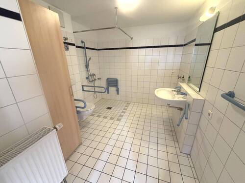 Bad, rollstuhlgerecht - Etagenwohnung mit 55,50 m&sup2; in Waldshut-Tiengen zum Kaufen