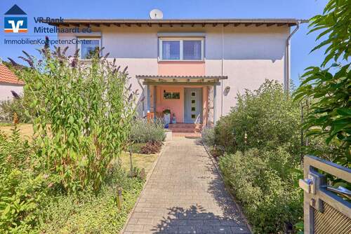 Hausansicht - 8 Zimmer Mehrfamilienhaus, Wohnhaus zum Kaufen in Bobenheim am Berg