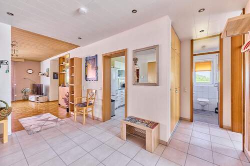 Eingangsbereich Erdgeschoss - Mehrfamilienhaus, Wohnhaus mit 230,00 m² in Bobenheim am Berg zum Kaufen