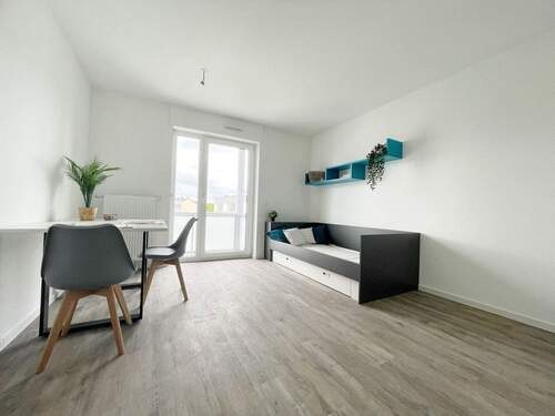 Wohn- und Schlafbereich.jpg - Modern möbliertes 1 Zimmer Apartment mit Balkon, W-Lan und TG-Stellplatz