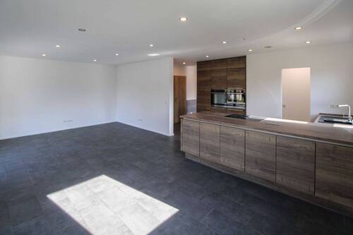 Wohnzimmer, Küche - 5 Zimmer Doppelhaushälfte in Klanxbüll