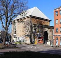 Imposanter Hochbunker mit Clou: Einer Symbiose zwischen Historie und Neubaukultur - Lübeck Innenstadt