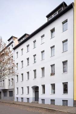 Lausitzerstraße 45 - INVEST: Großzügige 3-Zimmer-Wohnung im Kreuzberger Altbau in schöner Kiezlage! - vermietet