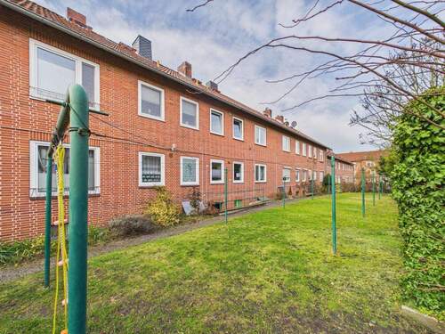Ansicht Rückseite - 2 Zimmer Etagenwohnung zum Kaufen in Lüneburg