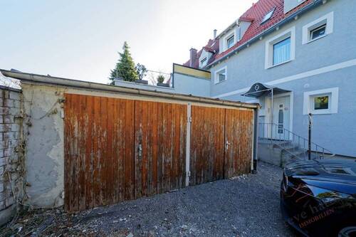 13366 Garage - 8 Zimmer Mehrfamilienhaus, Wohnhaus in Augsburg