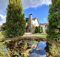 Einfamilienhaus mit Charakter und Bauplatz-Reserve in guter Lage - Schwandorf