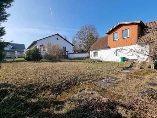 Gartenansicht - 4 Zimmer Einfamilienhaus in Coburg
