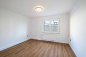 Bild 2 - 2 Zimmer Etagenwohnung zum Kaufen in Düsseldorf