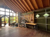 Garage mit Holzboden - 