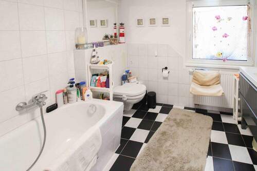 Badezimmer im Nebengelass - 