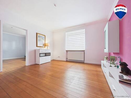 REMAX Immobilien DeLux Einfamilienhaus Schlafzimmer Schiffweiler Mark Borowicz - 