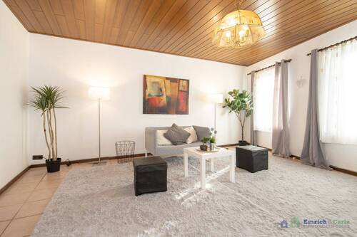 Wohnzimmer - 4 Zimmer Etagenwohnung zum Kaufen in Ingelheim