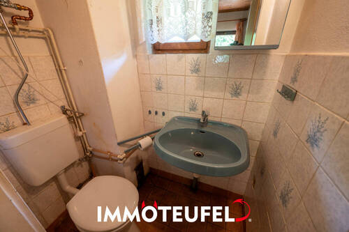 WC - 