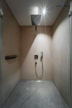 Dusche EG - 