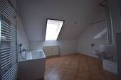 Originalbild Bad - Etagenwohnung mit 78,10 m² in Riesa zur Miete