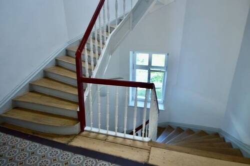 Treppenhaus - Etagenwohnung mit 103,50 m&sup2; in Apolda zur Miete