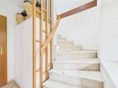 Treppe zur Wohnung - 
