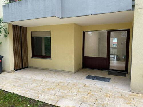 Terrasse - Wunderschön sanierte 4 Zimmer Terrassenwohnung inkl. EBK + Gartenanteil + Garage