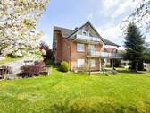 1 Titelbild - Geräumiges Einfamilienhaus mit Einliegerwohnung in ruhiger Lage in Dohrenbach-Witzenhausen