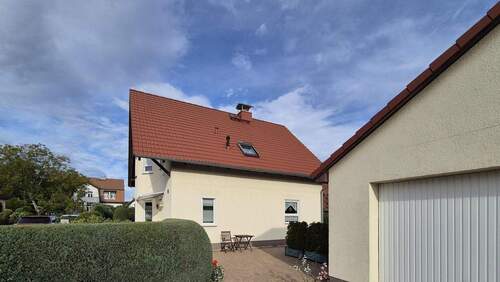seitliche Ansicht Immobilie - 4 Zimmer Einfamilienhaus in Weißwasser