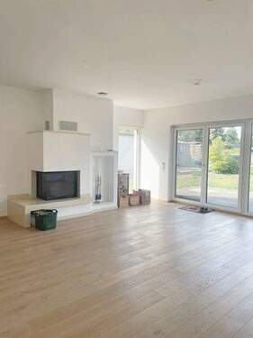 Wohnraum - 5 Zimmer Einfamilienhaus zum Kaufen in Korschenbroich