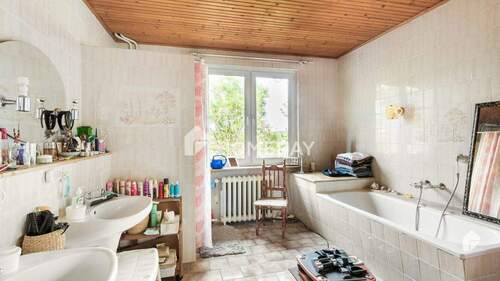 1. OG Badezimmer 1 - 