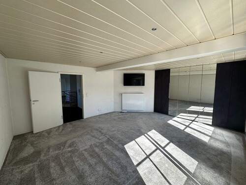 Zimmer No. 2 im OG (2) - 